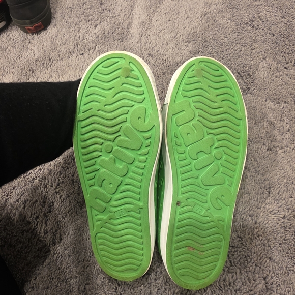 Native Shoes - Picture 3 of 5